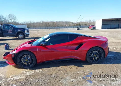 2025 Lotus Emira V6 z USA, uszkodzony, nr VIN SCCLEJAX0SHA10923